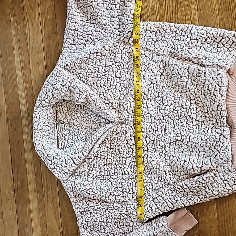 Express One Eleven Teddy Bear Tan Fuzzy Sherpa Sweater Sweatshirt Womens Size XS - Picture 6 of 12